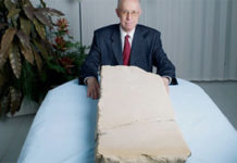 Il Messia? Esisteva anche prima di Cristo.. stele_280.jpg