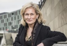 Intervista esclusiva alla direttrice di The Economist: “La Brexit? Un errore, ma speriamo nei negoziati”