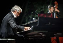 “PIOVANI CONDUCTS PIOVANI”