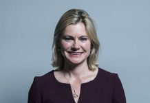 Justine Greening: “E’ ora di un secondo Brexit Referendum” mentre Downing Street n10 dice no