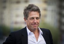 Sabato a Londra la marcia contro il premier ci sara’ anche Hugh Grant Londonone radio sky