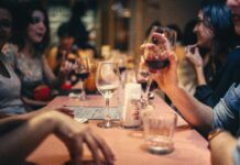 “RIAE Cares”: La cucina italiana che trasforma il futuro dei giovani in UK