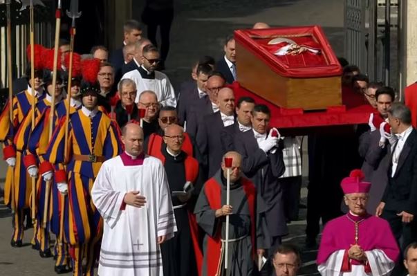 italoeuropeo LondonONE radio L’ipocrisia dei potenti sul papa italoeuropeo LondonONE radio L’ipocrisia dei potenti sul papa