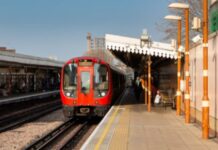 Metropolitana di Londra a energia solare, la tube diventa green