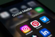UK, svolta sui social: i Lord votano per il divieto agli under 16